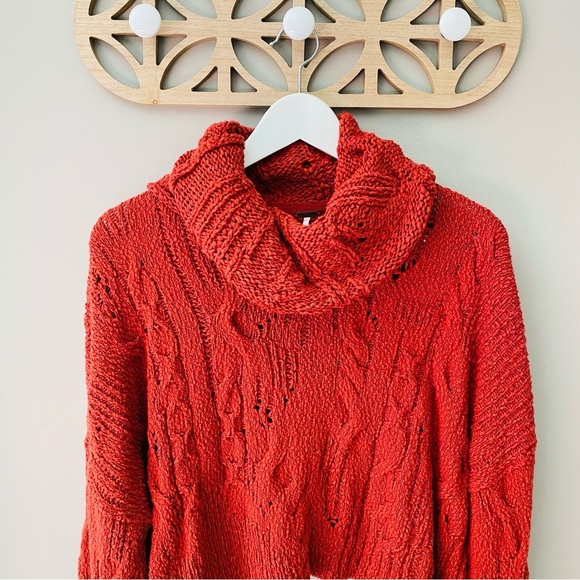 Free People Cropped Cowl Neck Pullover Knit Sweater Red Sz Medium - Picture 2 of 9